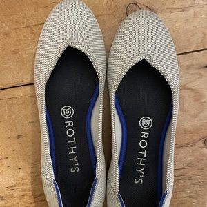 Size 8 Rothy’s rounded toe shoe
